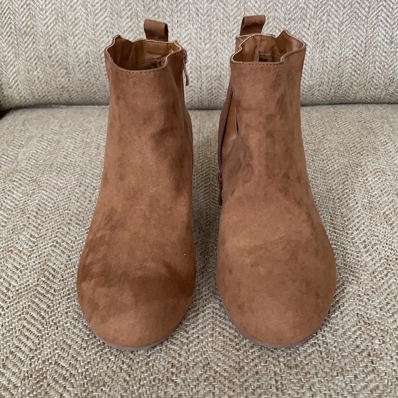 LUOIKA BROWN SUEDE ANKLE BOOTS - Picture 3 of 14